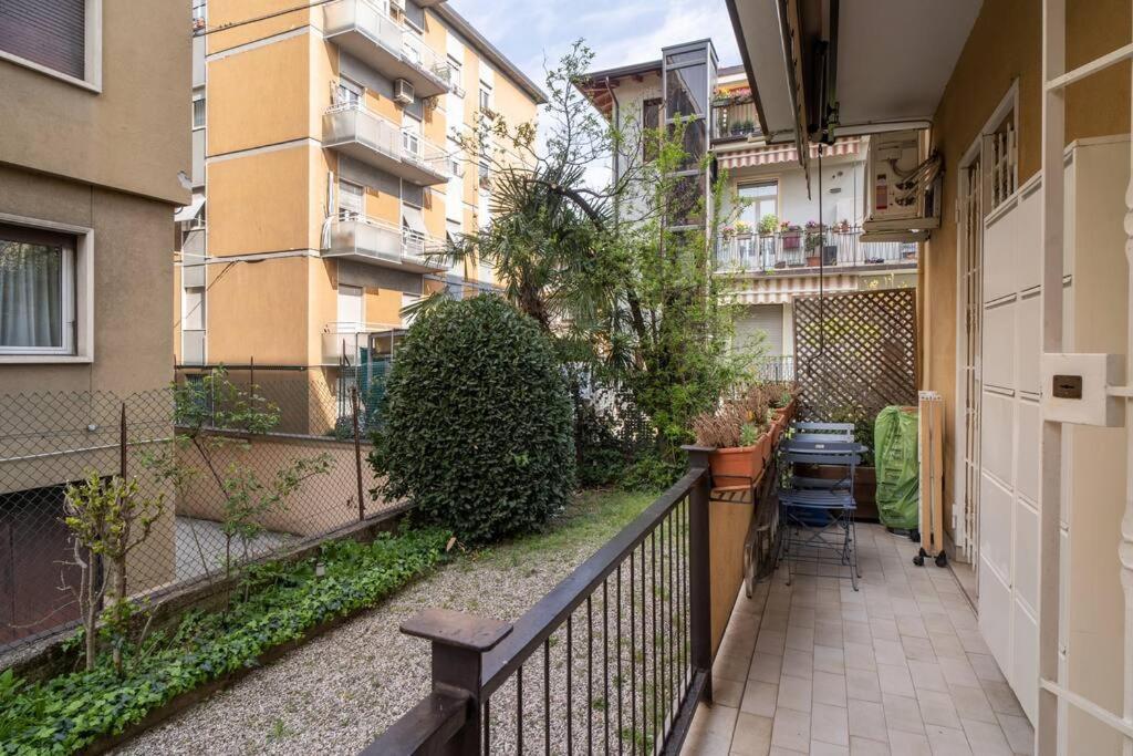 Charme In City Center Verona Bagian luar foto